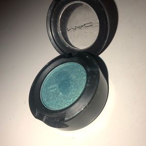 MAC “Aztec Aqua” Eyeshadow